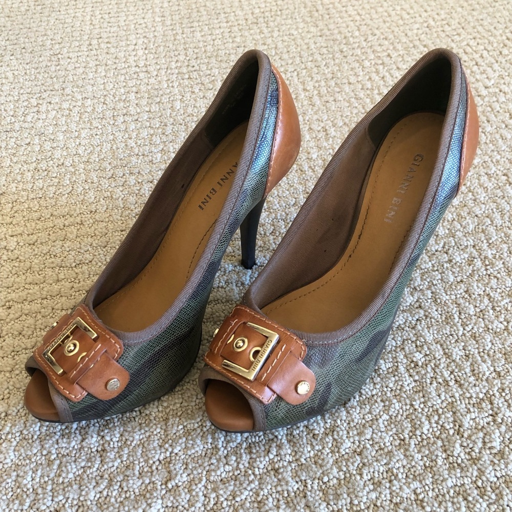 Gianni Bini Leather Peep Toe Camo Heels